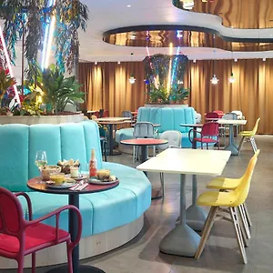 17 Batignolles Hotell