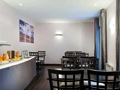 *** Hotel Timhotel Tour Eiffel Paris France