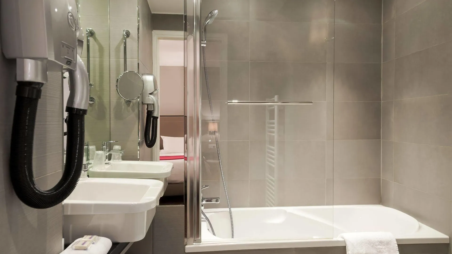 Timhotel Tour Eiffel Paris Hotel