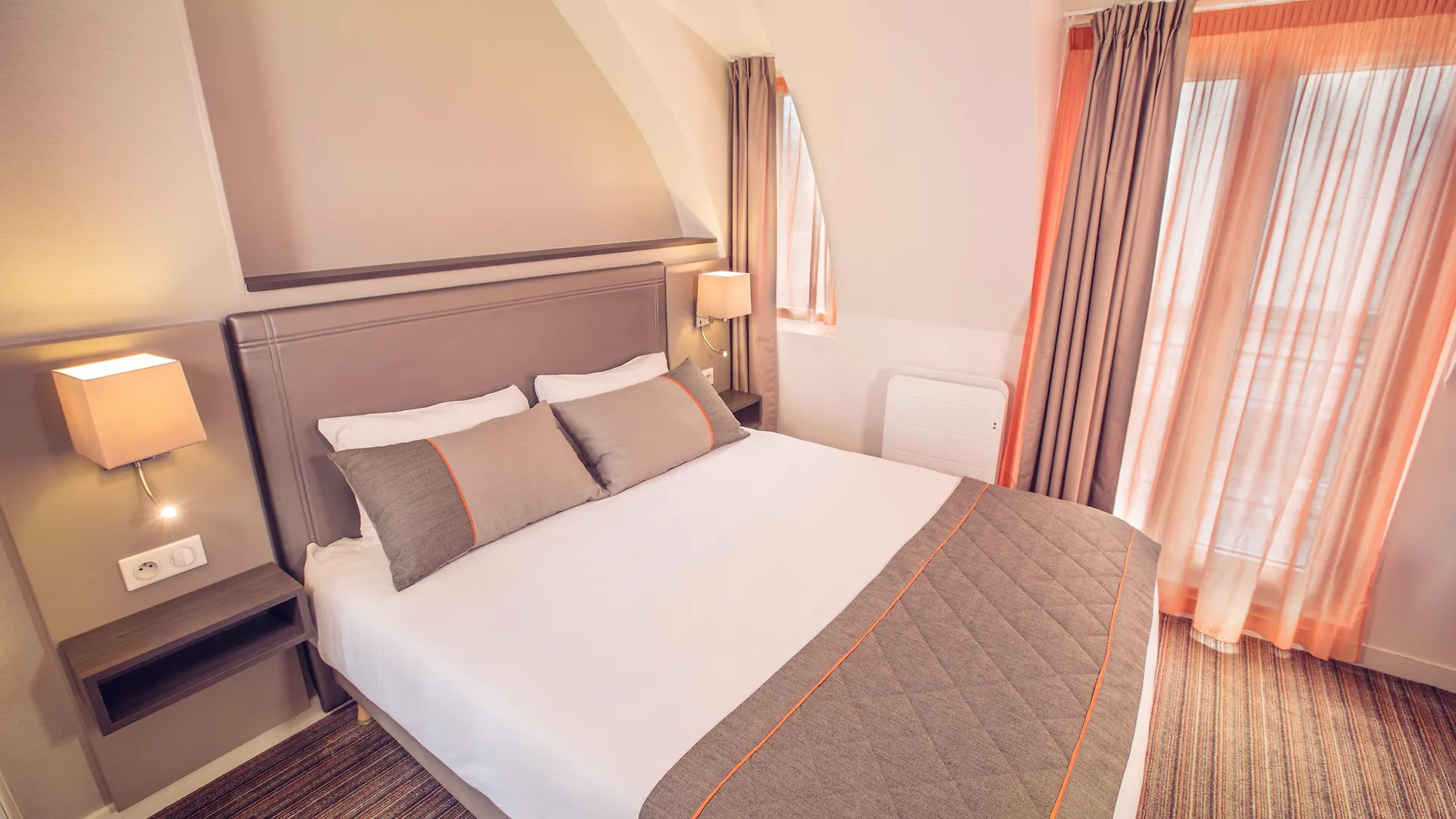 Timhotel Tour Eiffel Paris