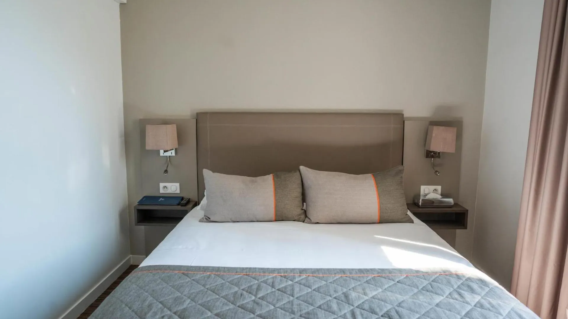 Timhotel Tour Eiffel Paris Fransa