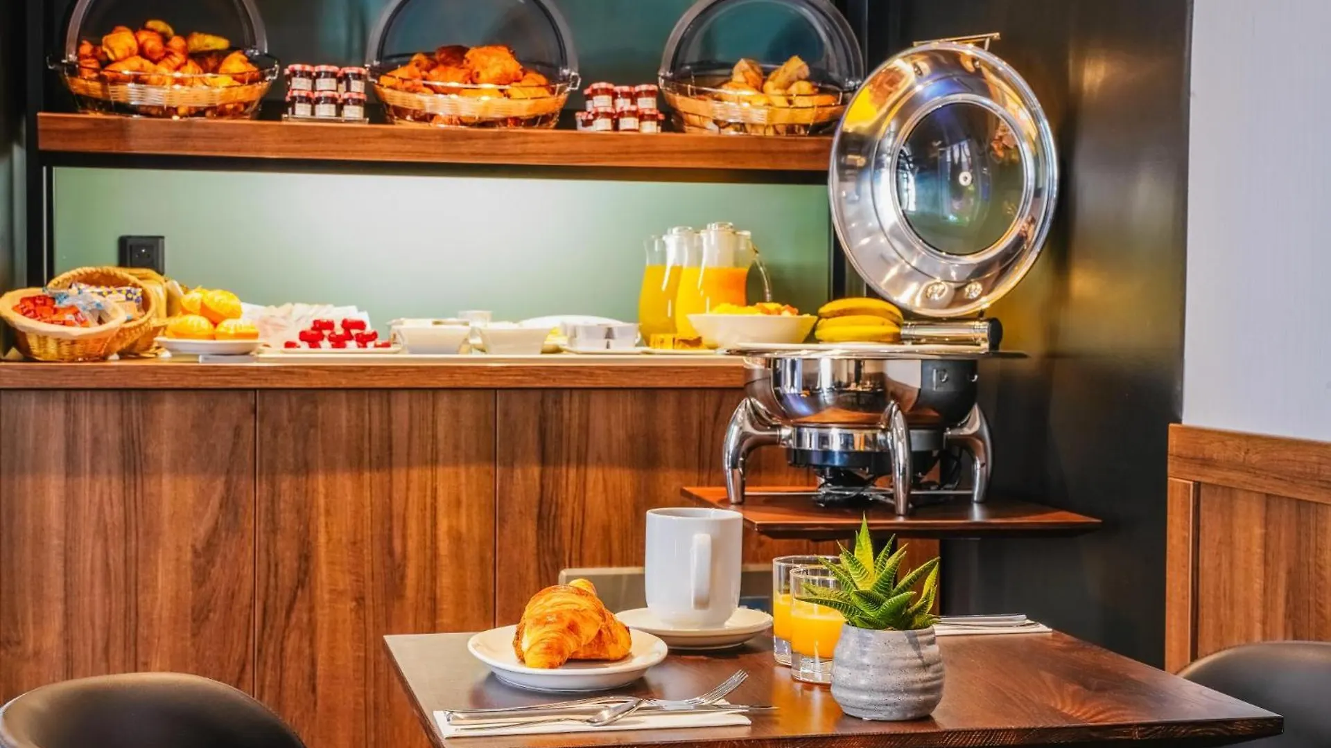 Timhotel Tour Eiffel Paris Hotell