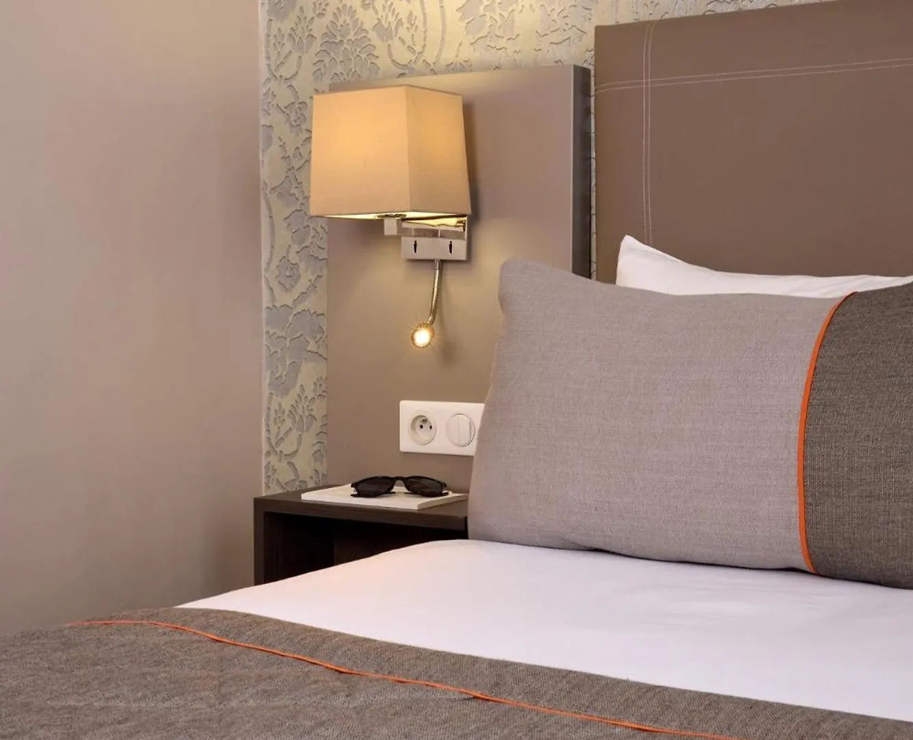 Hotell Timhotel Tour Eiffel Paris